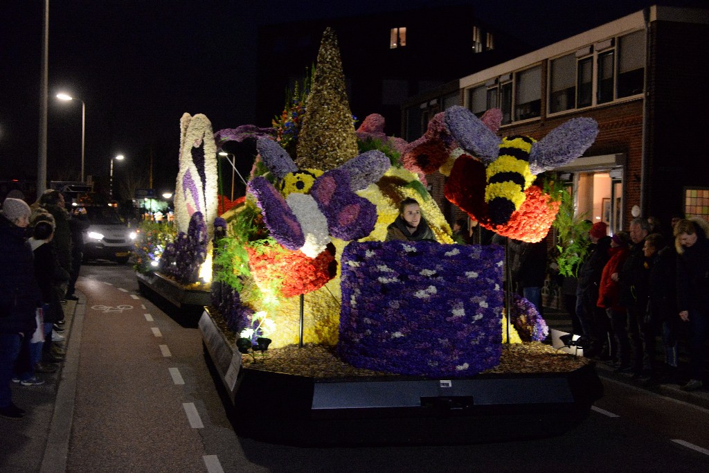 ../Images/Verlicht corso Noordwijkerhout 2019 017.jpg